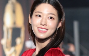 Penampilan Seolhyun di Daejong Film Award Curi Perhatian, Belahan Dada dan Kaki Jenjang Jadi Sorotan