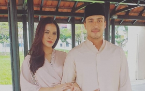 Kembali Bertemu dengan Raisa, Cara Hamish Daud Pegang Perut Hamil Sang Istri Bikin Netter Gemas