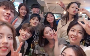 Jo Woo Ri dan Dohee cs Bagikan Serunya Liburan ke Cebu