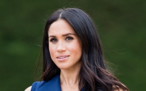 Biasa Tampil Glamor, Ternyata Meghan Markle Tak Segan Pakai Sepatu dari Botol Plastik