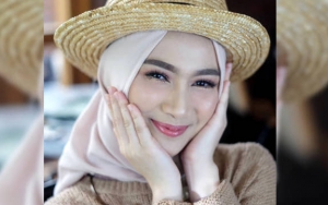 Cantik Banget, Foto Selfie Melody JKT48 Pakai Hijab Banjir Pujian Bak Bidadari Surga