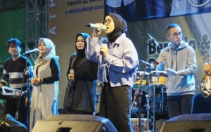 Popularitas Melejit, Personel Sabyan Gambus Sebut Nissa Sabyan Tak Berubah