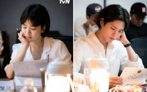 Song Hye Kyo - Park Bo Gum Penuh Canda Tawa di Sesi Baca Naskah 'Boyfriend'