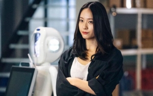 Kembali Jalani Misi Menyamar, Krystal Tampil Menakjubkan di 'Player'