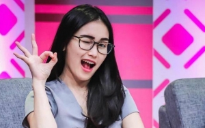 OOTD Ayu Ting Ting Super Mahal, Haters: Tetap Enggak Berkelas