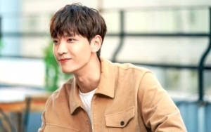 Ganteng Banget, Seperti Ini Gaya Keren Choi Tae Joon Jadi Idol di 'So I Married An Anti-Fan'