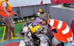 Lion Air Jatuh di Tanjung Karawang, Netter Curhat Bagikan Video 'Ngeri' di Pesawat Banjir Protes