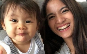 Cute Maksimal, Putri Acha Septriasa Makin Mirip Ayahnya
