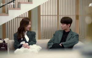 Kelewat Hot, Adegan Ciuman Lee Min Ki dan Seo Hyun Jin di 'Beauty Inside' Bikin Deg-Degan