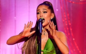 Lama Bungkam, Ariana Grande Akhirnya Ceritakan Masalah Gangguan Mental