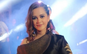Bantah Pacari Roger Danuarta, Ibunda Beber Profesi Tajir Kekasih Baru Cut Meyriska