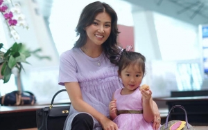 Cium Perut Hamil Sang Ibu, Thalia Putri Sarwendah Sudah Siapkan Panggilan Dirinya untuk Calon Adik