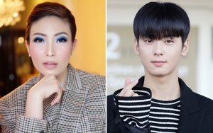 Sempat Dibuat 'Pingsan' di Panggung ITA 2018, Ayu Dewi Pamer Foto Bareng Cha Eunwoo