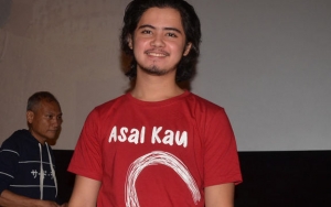 Aliando Sempat Tak Dikenali Orang Karena Rambut Gondrong