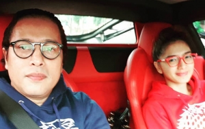 Sempat Pamer Kemesraan, Angel Karamoy dan Sutradara Jose Purnomo Putus? 