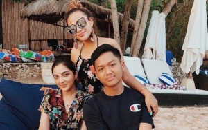 Dibentak Ashanty Hingga Nangis 'Kesurupan', Aurel Hermansyah Tak Kapok Foto Seksi Pamer Udel