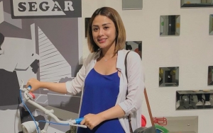 Selvi Kitty Pamer Perut Buncit Hamil, Warganet Malah Sibuk Mencibir Umbar Aurat