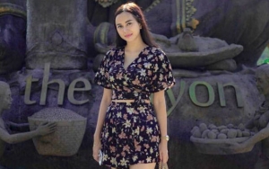 Aura Kasih Akhirnya Unggah Foto Kekasih Bule, Tulis Kalimat Romantis Ini