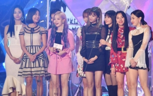 Kalahkan Black Pink Hingga Red Velvet, Twice Girl Grup Terbaik di Genie Music Awards 2018