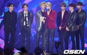 BTS Borong 7 Piala Termasuk Daesang, Momen V Menangis Jadi Sorotan