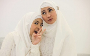 Cerai Dua Kali dan Gagal Nikahi Suami Maia, Desy Ratnasari Nangis Ingat Dosa Saat Tahu Doa Putrinya