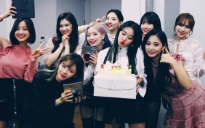 Jeongyeon Terjago, Ternyata Member Twice Ini Paling Parah Ambil Foto Selfie Meski Super Cantik