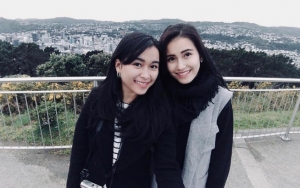 Ayu Ting Ting Pamer Foto Adik Cantik dan Langsing, Netter Curiga Tak Pakai Bra