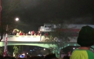 Terlepas Dari Genggaman Sang Ibu, Bocah Perempuan Tewas Terseret Kereta di Viaduk