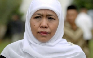 Khofifah Tangisi Tragedi Penonton 'Surabaya Membara' Tewas, Tegaskan Tahun Depan Lebih Diperketat