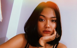 Cuek Diledek Video Panas dengan Ariel NOAH, Marion Jola Tampil Cantik Pakai Make Up Freckles