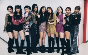 Twice Berikan Kejutan Ini untuk Manajer di Hari Pernikahan