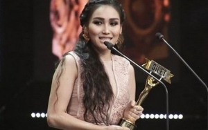 Ayu Ting Ting Jadi 'Kontroversi Tersilet' di Silet Awards 2018, Netter: Cocok!
