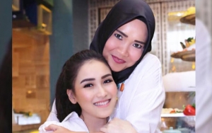 Curhat, Ibu Ayu Ting Ting Ternyata Tak Suka Putrinya Menang di Silet Awards 2018