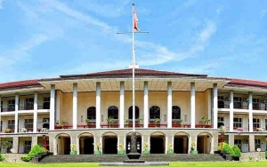 Alumni UGM Bakar Ijazah Demi Mahasiswi Korban Pemerkosaan, Warganet Pro-Kontra
