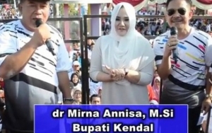 Dibully Netter Soal 'Hukuman' Pak Joko, Bupati Cantik Kendal Tetap Cuek Aktif di IG