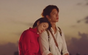 Teaser Baru 'Encounter' Ungkap Pertemuan Romantis Song Hye Kyo dan Park Bo Gum di Kuba