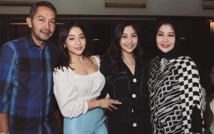 Ibu Berhijab, Nikita Willy 'Merokok' Shisha dan Ngaku Kangen Anjing Kesayangan