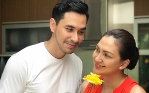 Hampir 12 Tahun Setia Pada Donna, Foto Darius Bareng Zaskia Gotik Bikin Netter Curiga Cuma Editan