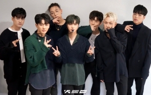 Peluk Fans Hingga Receh Gunakan Bahasa Indonesia, Intip Serunya Fansign iKON di Jakarta