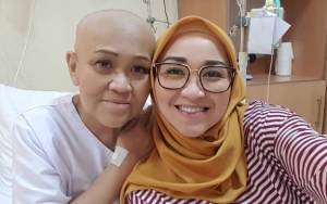 Diingatkan Untuk Ikhlas Atas Meninggalnya Sang Bunda, Putri Indro Warkop 'Kesal'