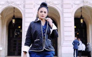 Harga Jaket Ratusan Juta Rupiah, Aura Krisdayanti Malah Dibully 'Kebanting' dengan Aktris Ini