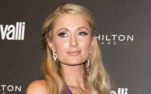 Putus dari Chris Zylka, Paris Hilton Tak Mau Kembalikan Cincin Tunangan Seharga Rp 29 Miliar