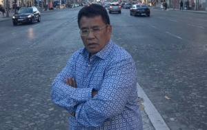 Kembali Pamer Kebersamaan Bareng Wanita Seksi, Hotman Paris Bangga Sebut Dirinya 'Bapak Nakal'