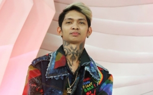 Bagikan 'Foto' Bersama Lisa Black Pink, Young Lex Ramai Diprotes Warganet Hingga Disebut Halu