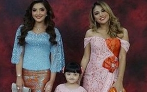 Ashanty Foto Bareng Aurel, Netter: Lebih Muda Bundanya