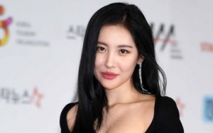 Sunmi Tampil Super Seksi Umbar Dada di Red Carpet Asia Artist Awards 2018