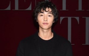 Agak Gondrong, Gaya Rambut Baru Song Joong Ki Tuai Cibiran Netter