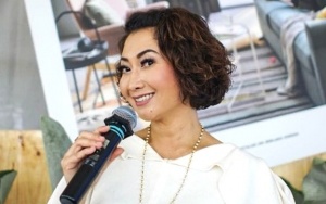 Jadi MC di Resepsi Pernikahan Baim-Paula, Penampilan Indy Barends Bikin Netter Terpesona