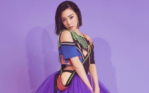 Tulis Cuitan 'Peppermint', Tiffany Bakal Rilis Lagu Spesial Natal?