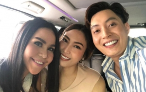 Ikut Berduka Ibunda Ayu Dewi Meninggal Dunia, Melaney Ricardo Unggah Foto Lawas Ini